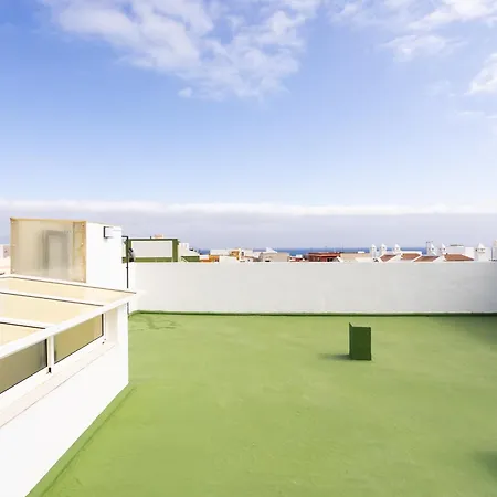 Live Cielo Atico La 3 アパート Caleta de Interián